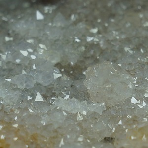 Натуральный полудрагоценный камень халцедон его магические и лечебныесвойства. Описание природного минерала применение халцедона